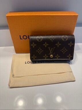 🚨SALE - Authentic Louis Vuitton Porte Monnaie Tresor Wallet🚨